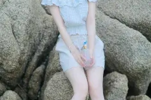 刘纯燕吃炸酱面被拍